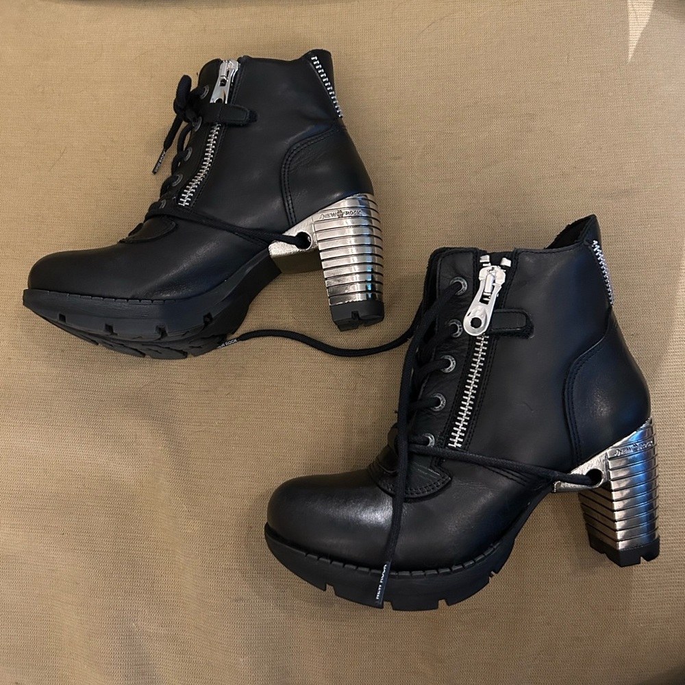 New Rock Stylish Black Lace-Up Ankle Boots with Metallic Heel - Picture 3 of 5